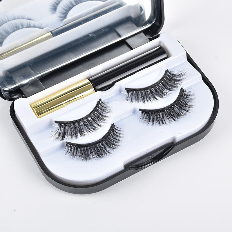 Two Pairs Of Magnetic Eyeliner And Eyelashes Gift Set