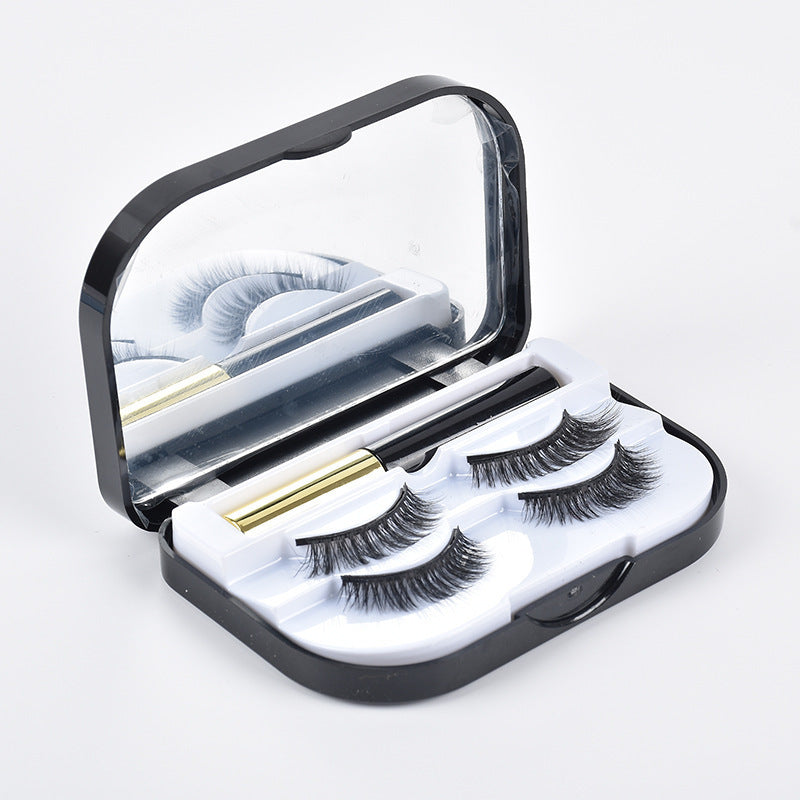 Two Pairs Of Magnetic Eyeliner And Eyelashes Gift Set